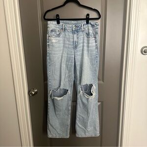 American Eagle Outfitters Light Blue Distressed Boyfriend Jeans